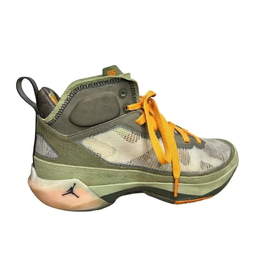 Nike Undefeated Air Jordan‎ Men’s 8 Shoes 37 SP Flight Jacket Camo Sneakers
